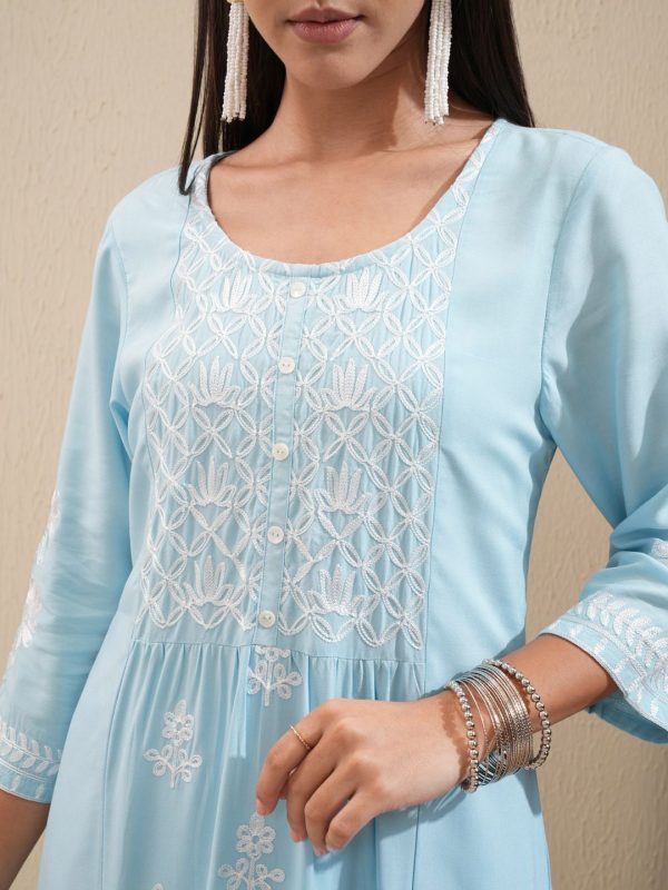 Vishudh Blue Floral Embroidered Round Neck Thread Work Kurta With Palazzos Hot on Sale