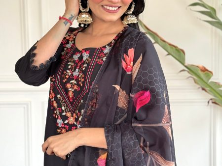 Sonakshi Women s Black Viscose Chanderi Embroidered Kurta Set with Dupatta Hot on Sale