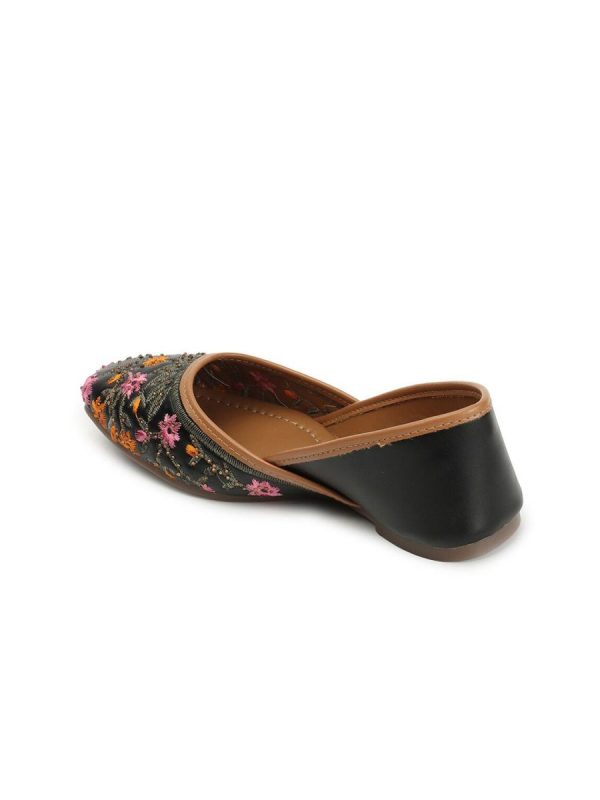 Anouk Black & Pink Embroidered Ethnic Mojaris Hot on Sale