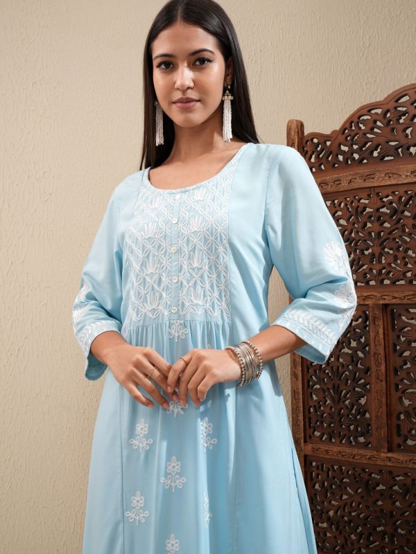 Vishudh Blue Floral Embroidered Round Neck Thread Work Kurta With Palazzos Hot on Sale