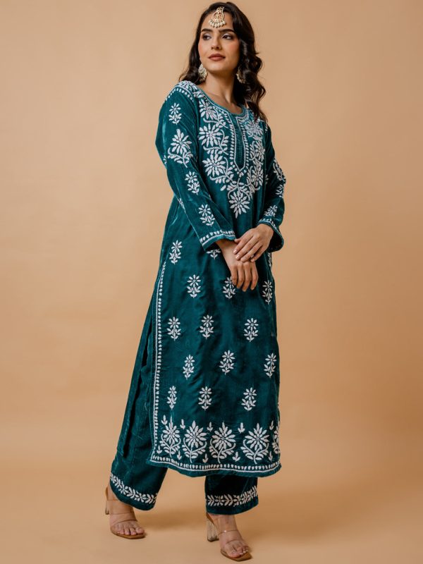 HOUSE OF KARI Ethnic Motifs Embroidered Chikankari Velvet Kurta With Trousers Fashion