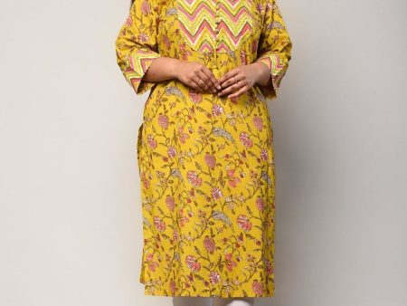 Swasti Women Plus Size Yellow Floral Printed Regular Sleeves Straight Kurta Supply